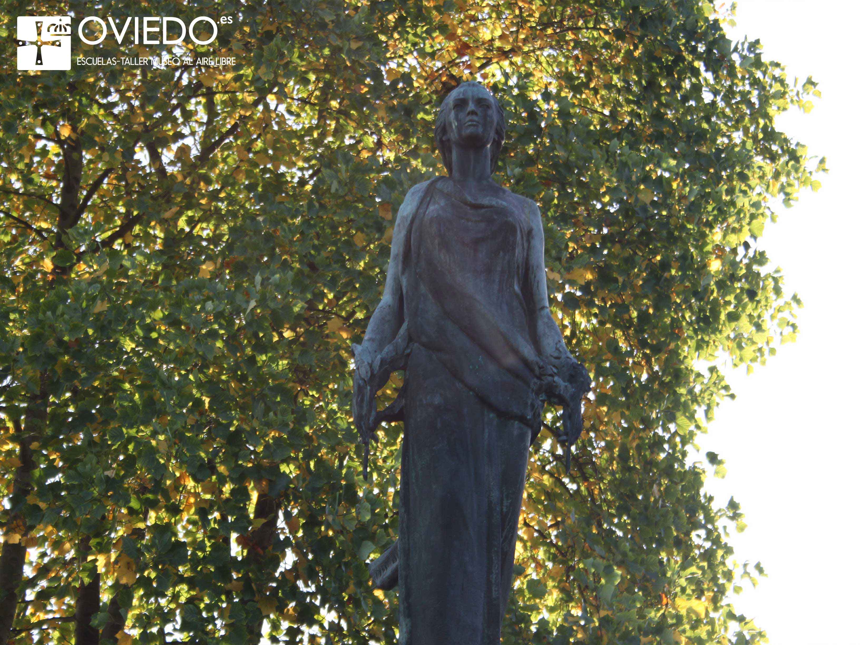 Escultura Diosa Hera